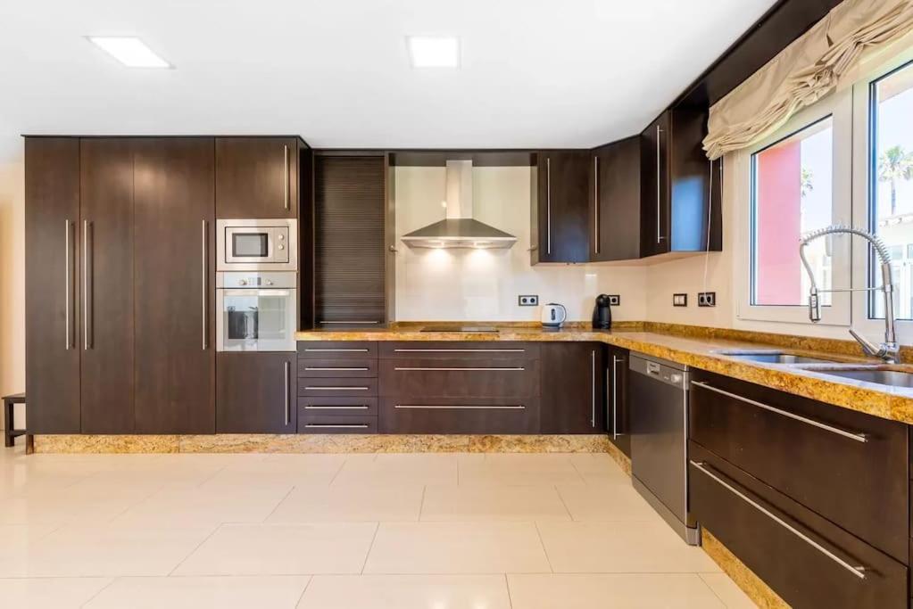 Ohana Luxury Villa With Heated Pool Malaga Bagian luar foto