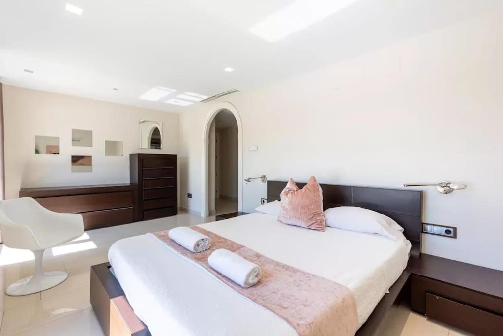 Ohana Luxury Villa With Heated Pool Malaga Bagian luar foto